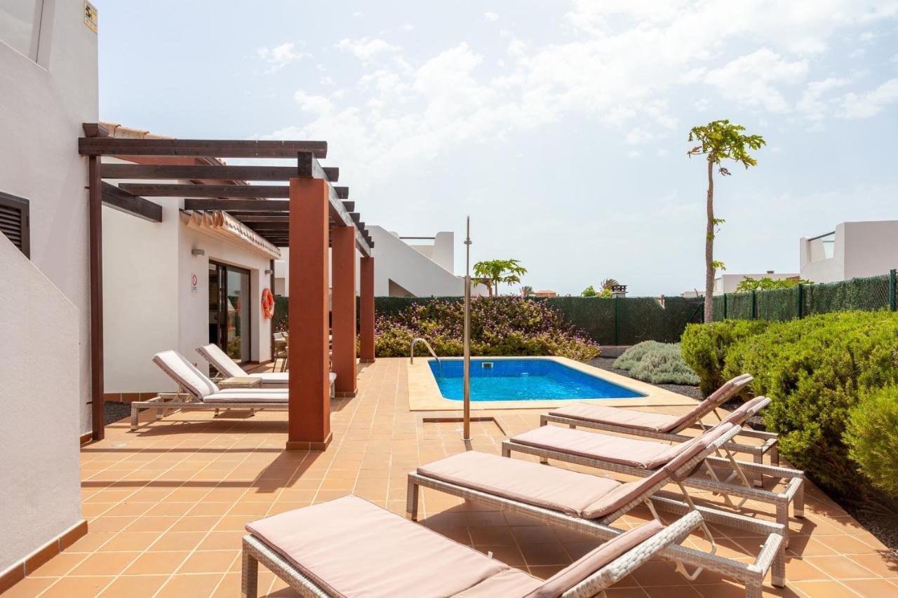 Villa Esmeralda 25 Golf Private Pool Caleta De Fuste By Holidays Home Buitenkant foto